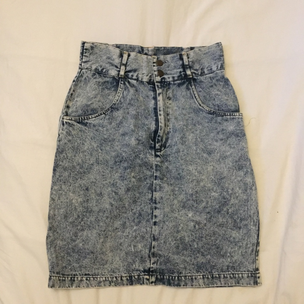 VINTAGE Acid Wash high waisted skirt